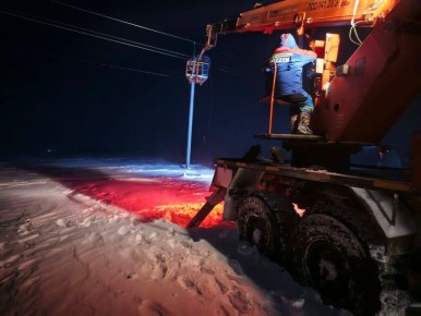 Энергетики филиала «Россети Волга» – «Оренбургэнерго» восстанавливают электроснабжение в Оренбургском районе