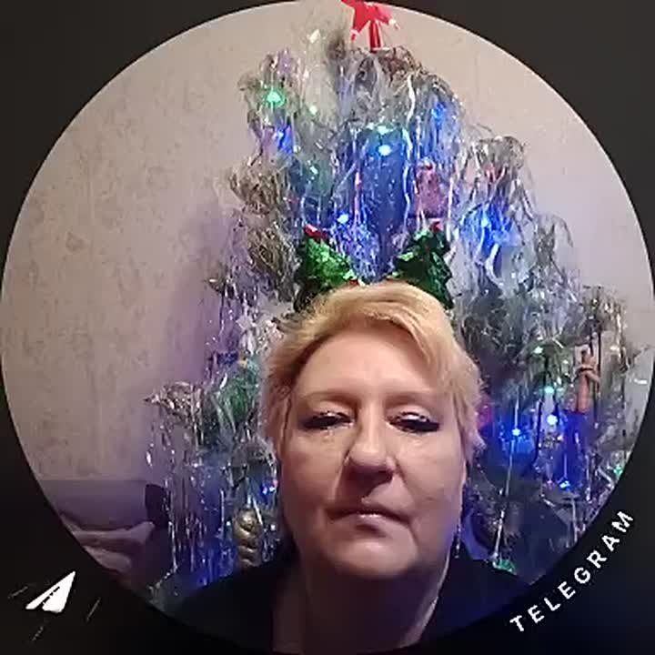 С наступившим Новым, 2026 годом вас, дорогие оренбуржцы, поздравляет редактор информационного вещания телеканала ОРТ Елена Фурсова