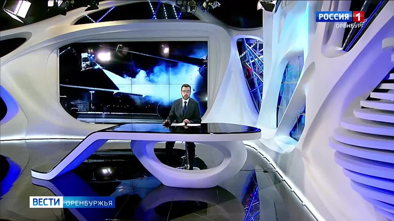 Душ для самолёта: зимнюю обработку лайнеров показали в аэропорту Оренбурга