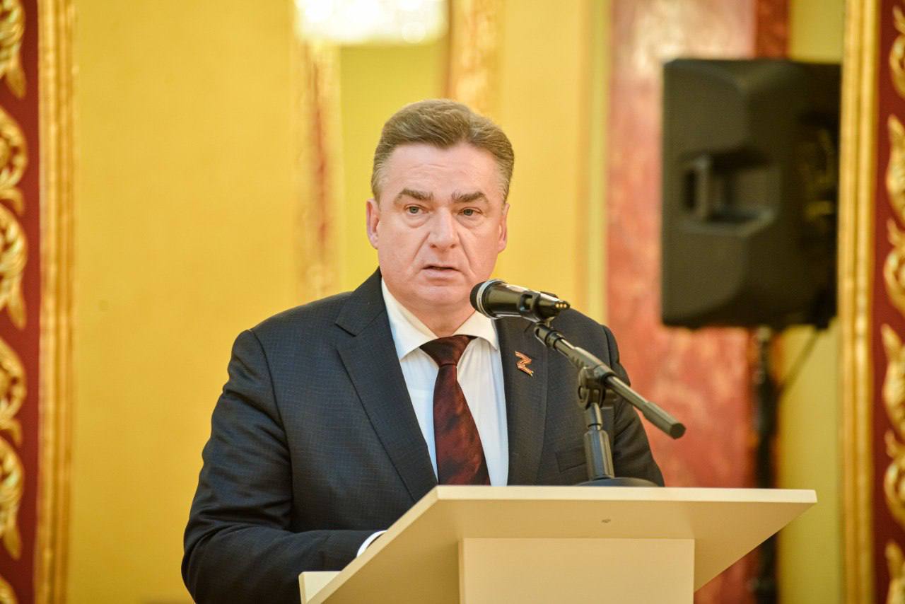 Вице-губернатор Оренбургской области Дмитрий Кулагин отмечает 58-летие