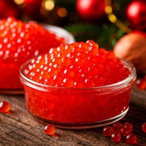 Как красная икра снова завоевывает сердца россиян в Новый год