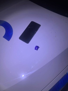 В Орске девушка сама отдала наркотик полицейским при проверке