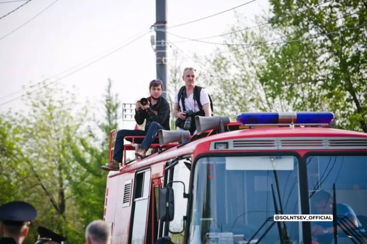 Евгений Солнцев поздравил журналистов Оренбуржья с Днём печати Евгений Солнцев поздравил журналистов Оренбуржья с Днём печати