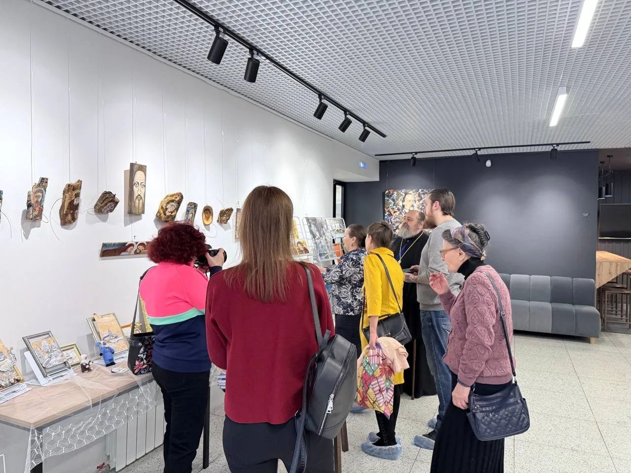 Искусство, дышащее историей: оренбуржцев приглашают посетить выставку «Милая старина» Искусство, дышащее историей: оренбуржцев приглашают посетить выставку «Милая старина»