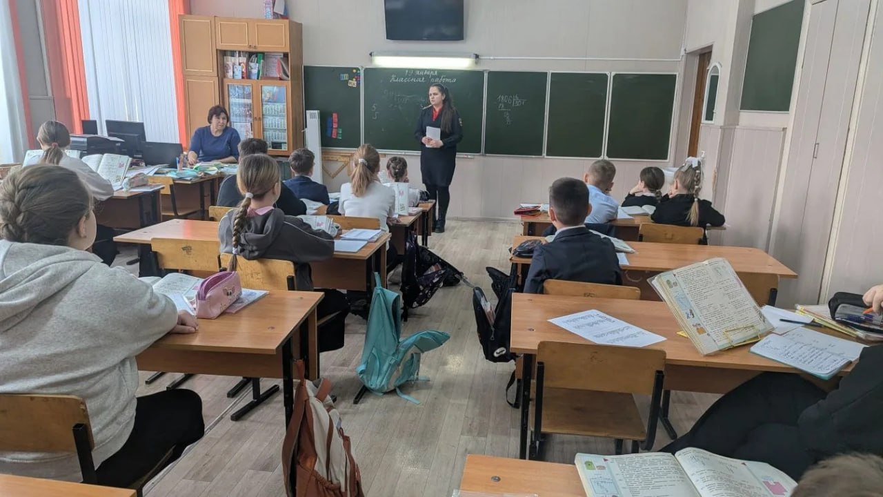 В школе №50 Орска прошла акция «Сияй в темноте»! В школе №50 Орска прошла акция «Сияй в темноте»!