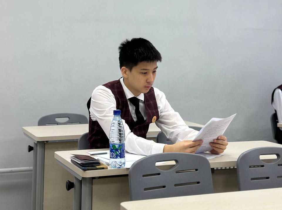 Ученики девяти школ и гимназий Орска борются за победу на Всероссийской олимпиаде школьников Ученики девяти школ и гимназий Орска борются за победу на Всероссийской олимпиаде школьников