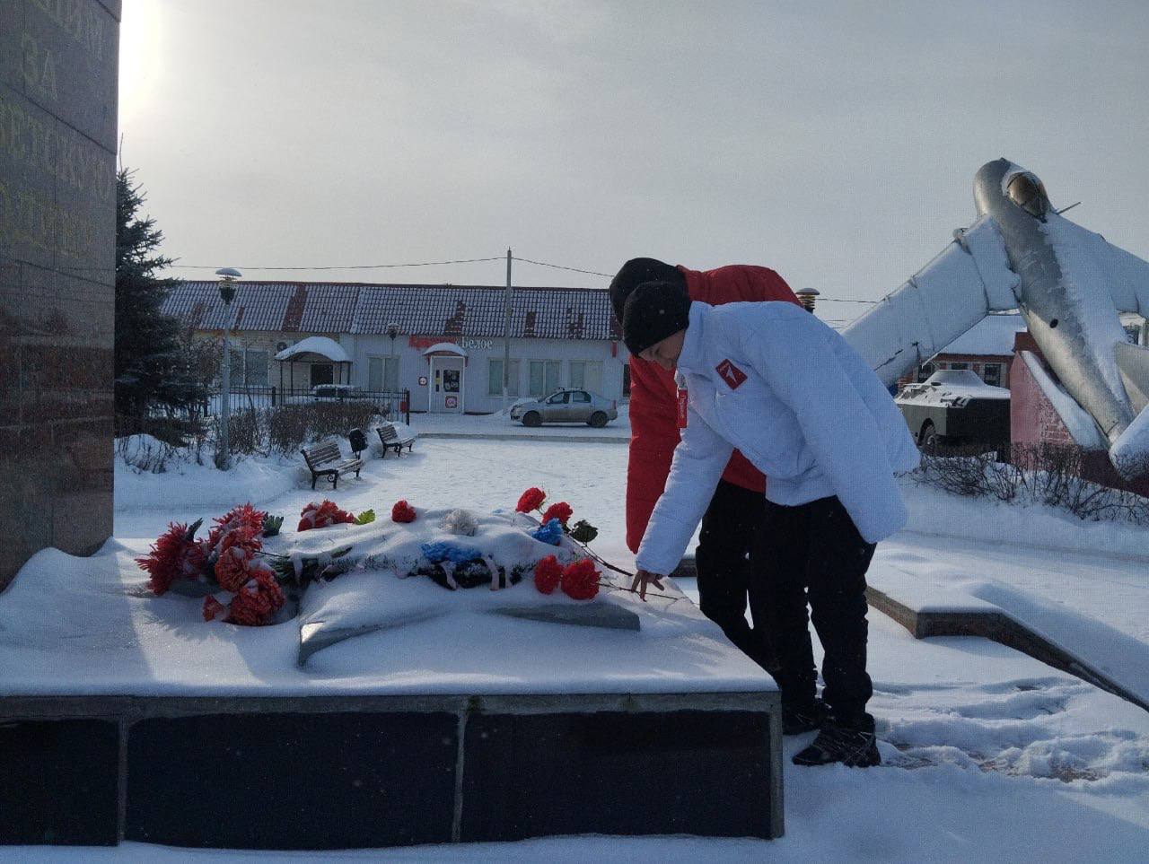 Молодежь Оренбуржья приняла участие в мероприятиях, посвященных Дню снятия блокады Ленинграда Молодежь Оренбуржья приняла участие в мероприятиях, посвященных Дню снятия блокады Ленинграда