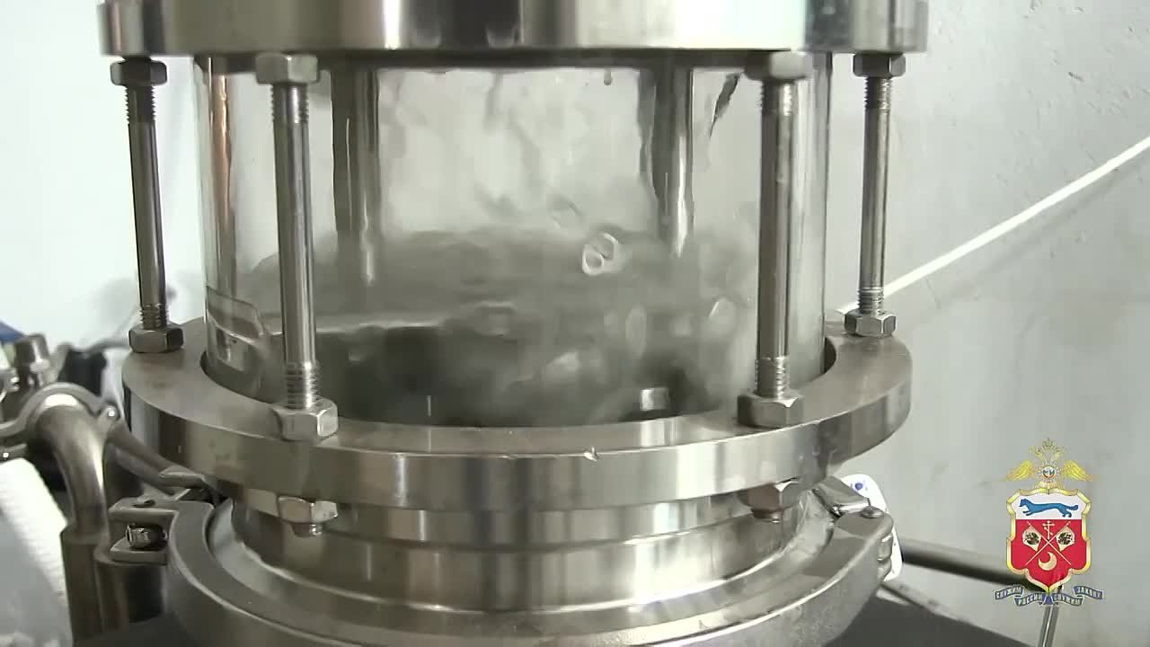 В Оренбуржье полиция задержала организатора крупного подпольного цеха алкоголя