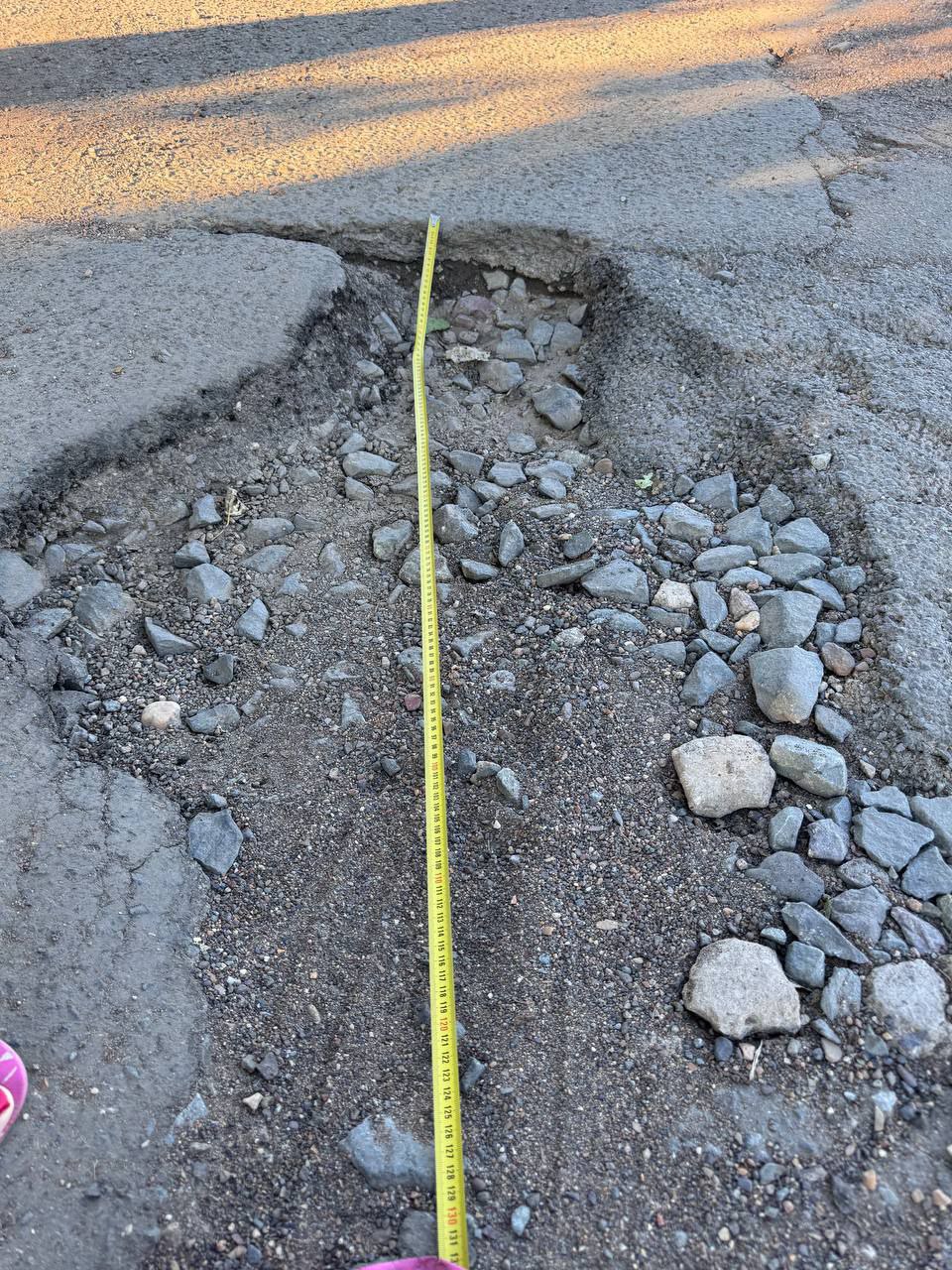 В микрорайоне Солнечный Оренбурга не все дороги после паводка попали в план ремонта на 2026 год