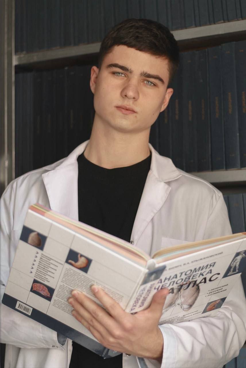 Продолжаем рассказывать о врачебных династиях Оренбуржья Продолжаем рассказывать о врачебных династиях Оренбуржья