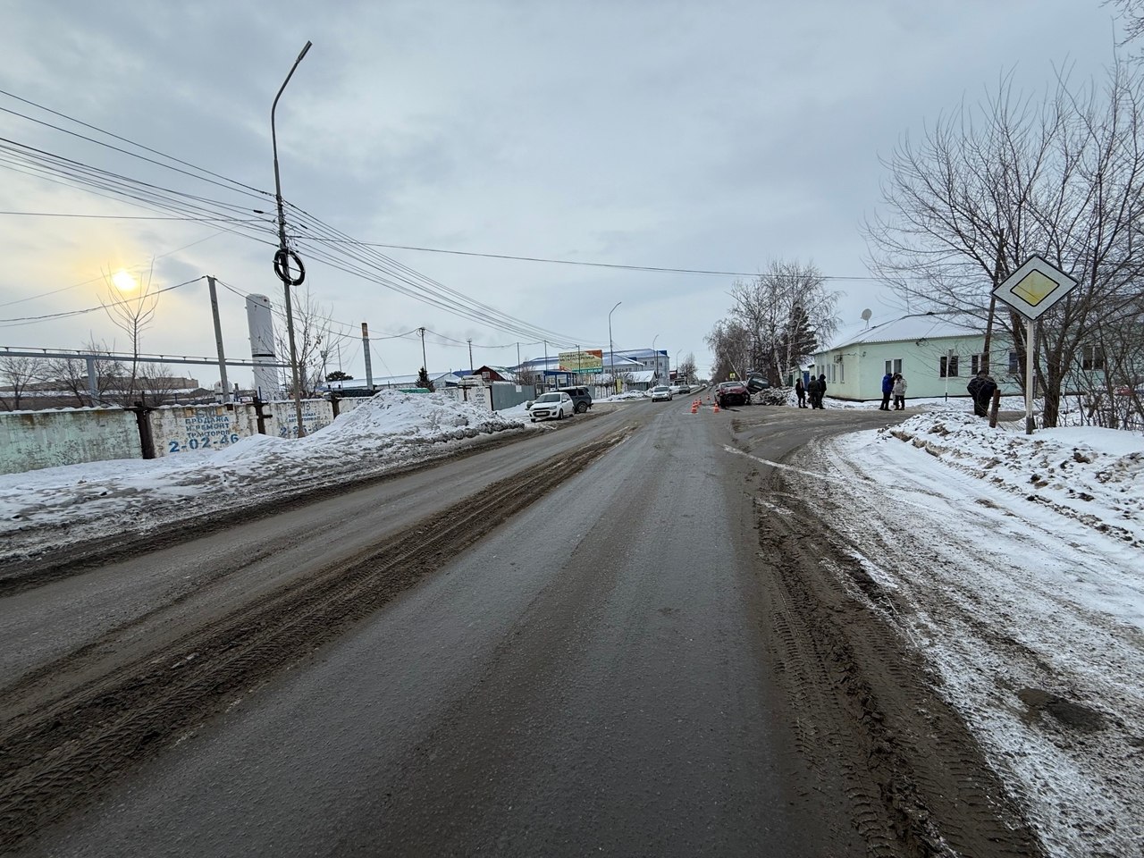 Водитель нарушил правила, а на дороге не было разметки: 5 человек пострадали в аварии в Бузулуке Водитель нарушил правила, а на дороге не было разметки: 5 человек пострадали в аварии в Бузулуке