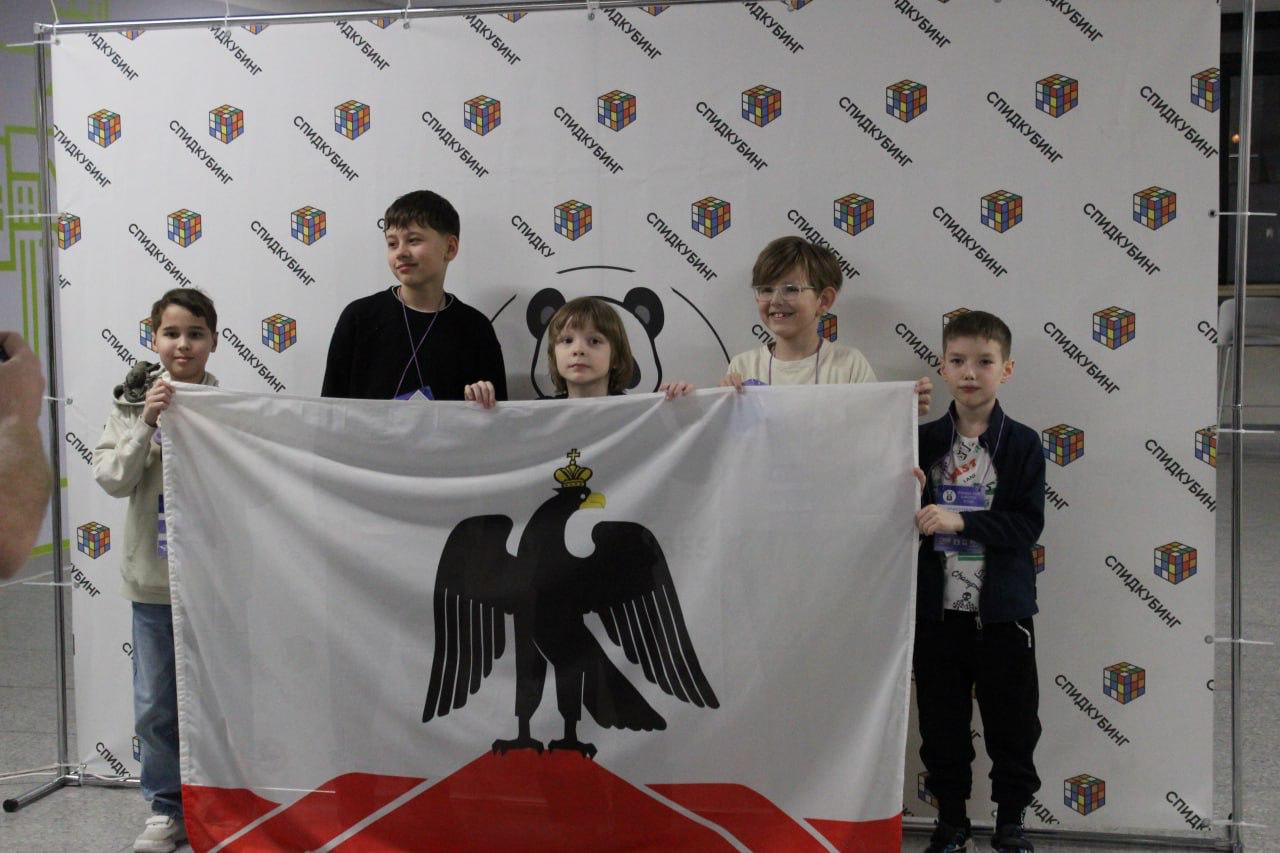 Орск рулит «Пандой»: первоклассник привез победу с флагом родного города Орск рулит «Пандой»: первоклассник привез победу с флагом родного города