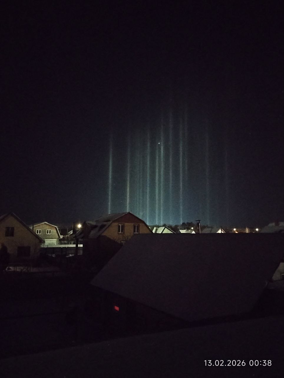 Световые столбы в Оренбурге в поселке имени 9 января