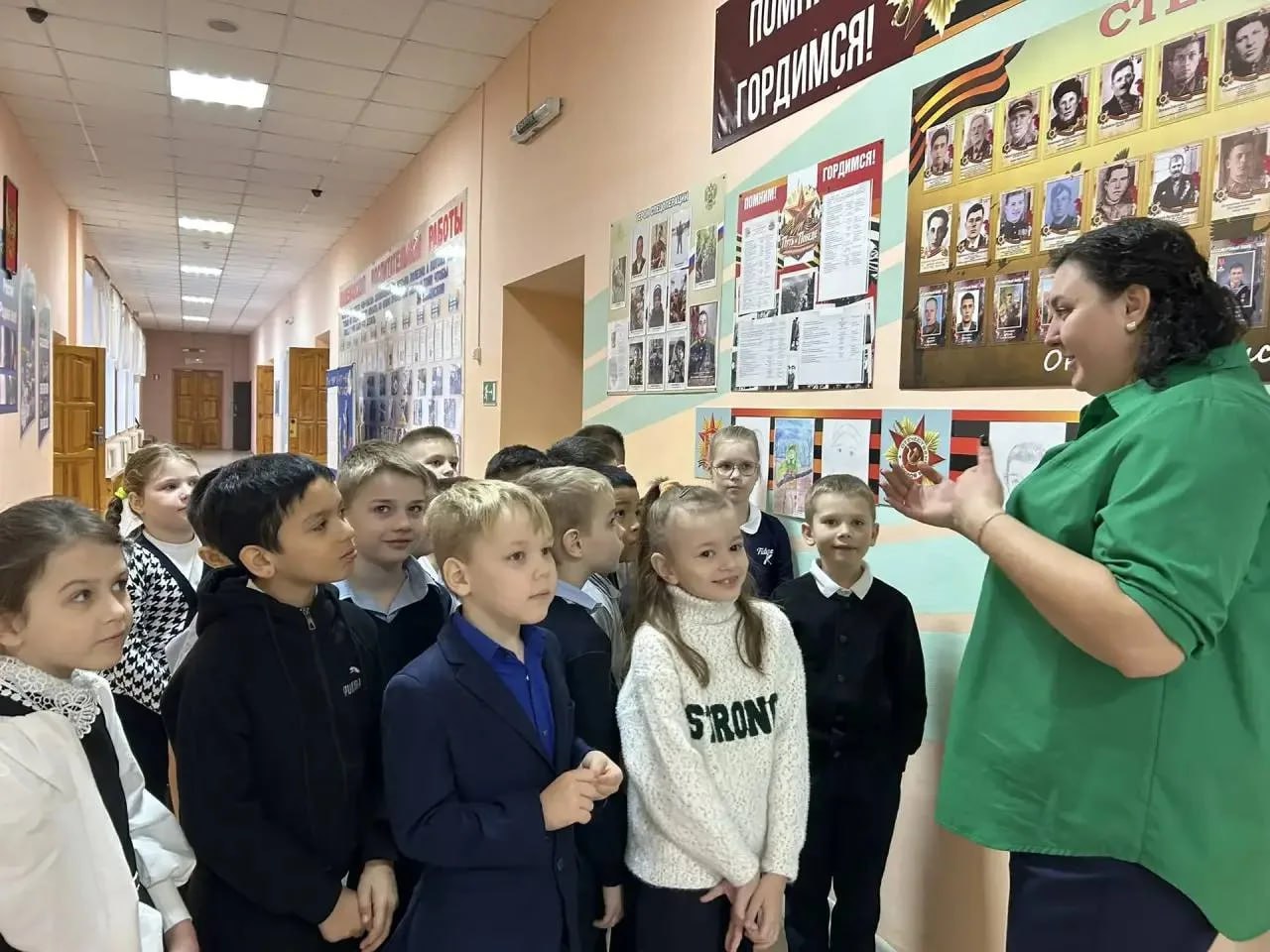 Сегодня, 16 февраля, в школах региона прошли «Разговоры о важном», посвященные Дню защитника Отечества Сегодня, 16 февраля, в школах региона прошли «Разговоры о важном», посвященные Дню защитника Отечества