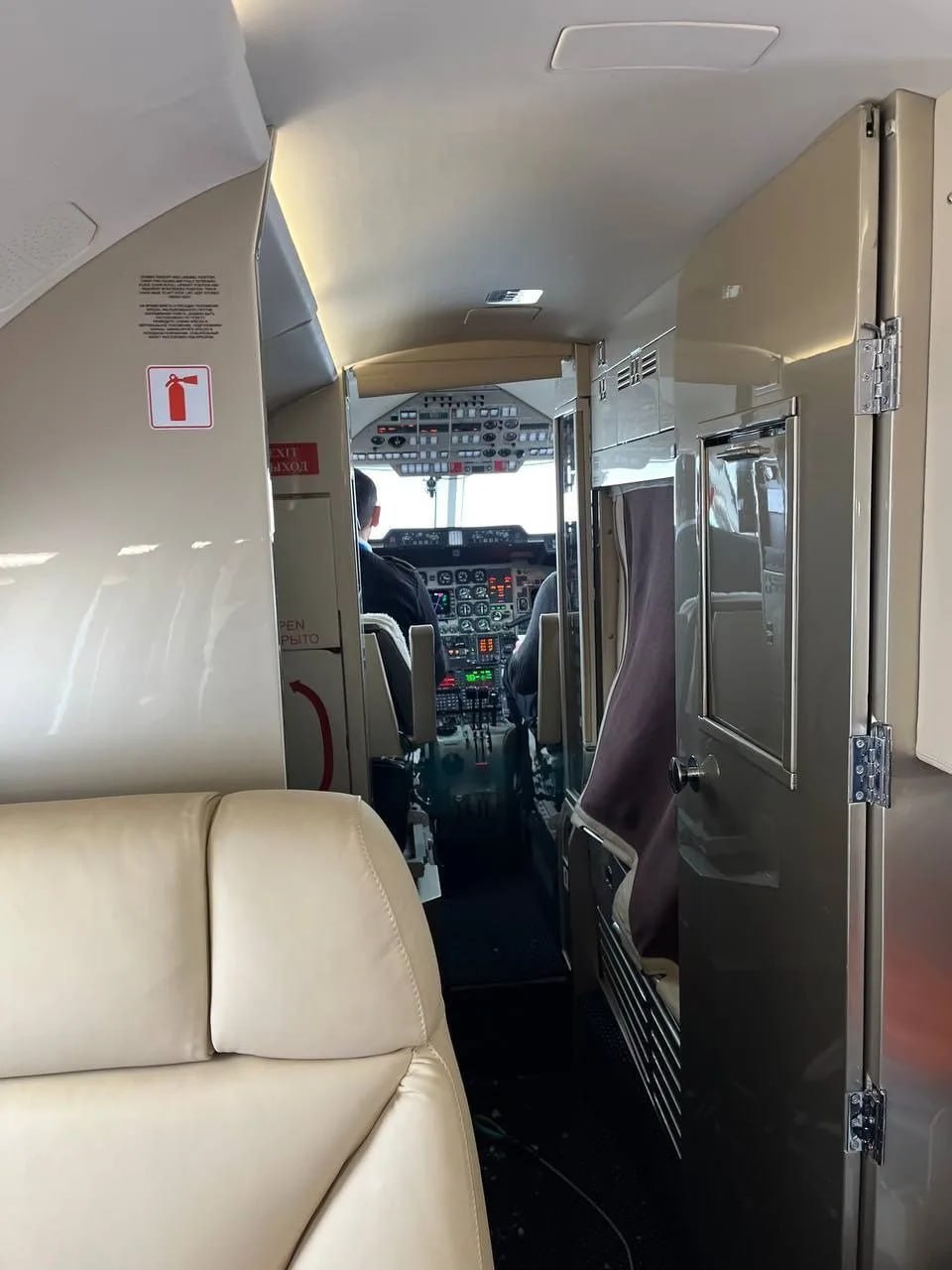 Трех тяжелобольных пациентов доставили одним рейсом из Оренбурга в Санкт-Петербург Трех тяжелобольных пациентов доставили одним рейсом из Оренбурга в Санкт-Петербург