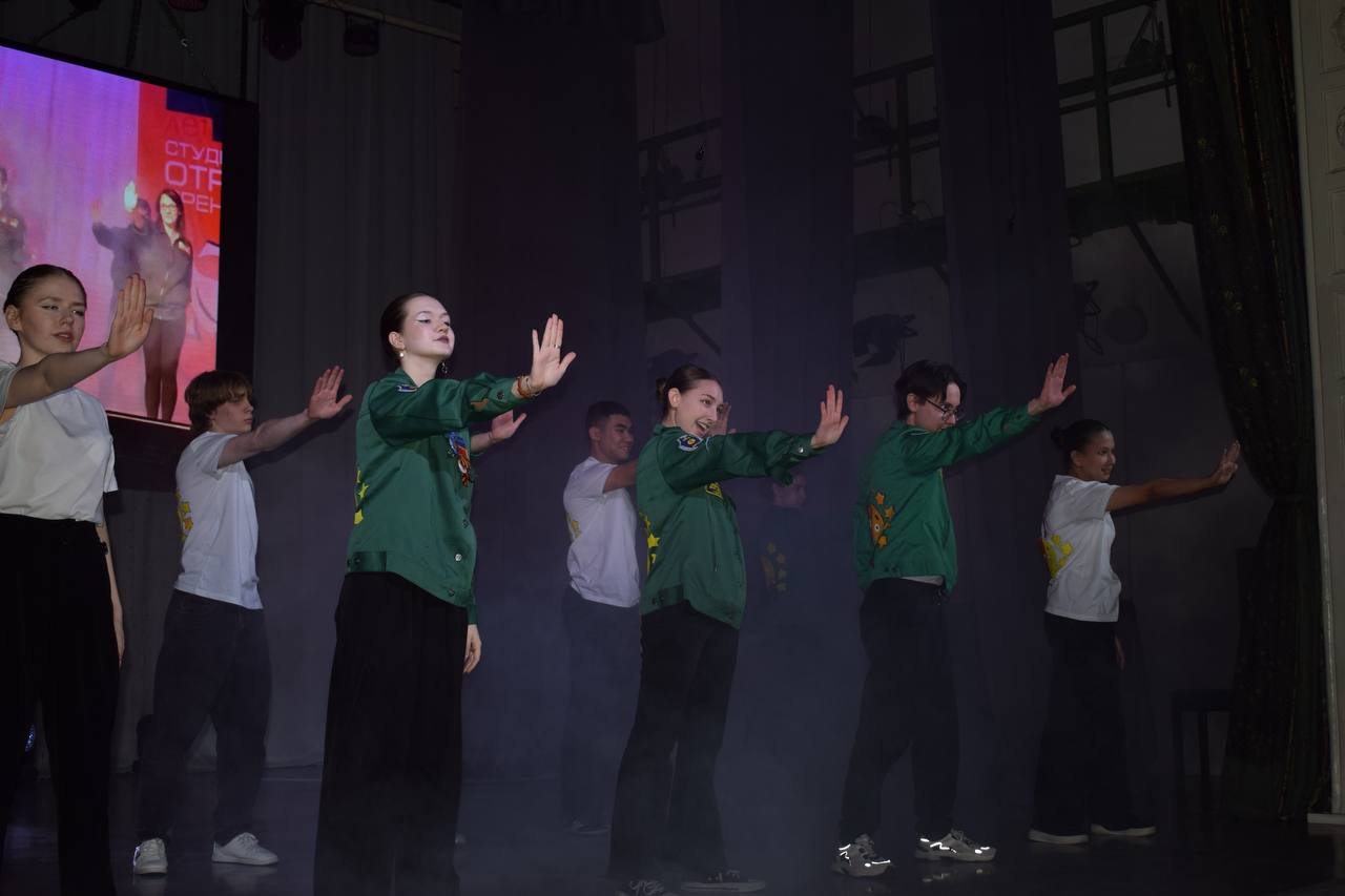 Орск отметил День российских студенческих отрядов Орск отметил День российских студенческих отрядов