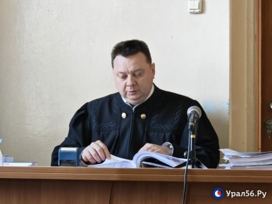 В уголовном деле в отношении экс-руководителя ГУДХОО по Оренбургской области фигурирует директор компании «СоюзСтрой» из Орска Владимир Пиголев