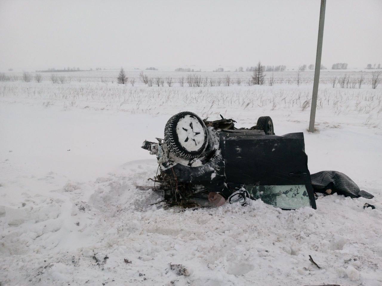 В Абдулинском районе сотрудники Госавтоинспекции устанавливают причины ДТП с 4 погибшими и 2 пострадавшими В Абдулинском районе сотрудники Госавтоинспекции устанавливают причины ДТП с 4 погибшими и 2 пострадавшими
