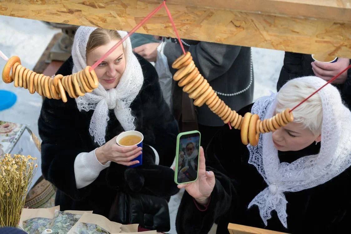 Яркие кадры с Масленицы от нашего фотографа Артема Краснова Яркие кадры с Масленицы от нашего фотографа Артема Краснова