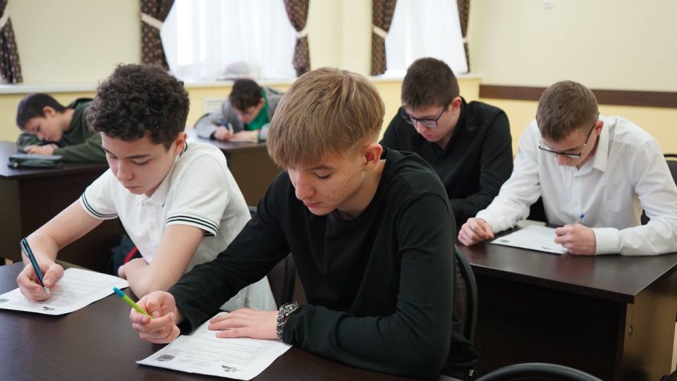 Город, где находят динозавров: Орск встретит юных геологов со всей страны