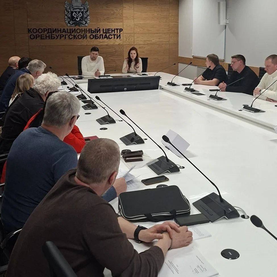 Исполняющий обязанности вицегубернатора – заместителя председателя Правительства Оренбургской области по внутренней политике – министра региональной политики Оренбургской области Юрий Мироненко провёл встречу с инициативной...