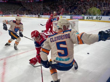 Локомотив теряет победу: Хартли о поражении от Шанхая в овертайме