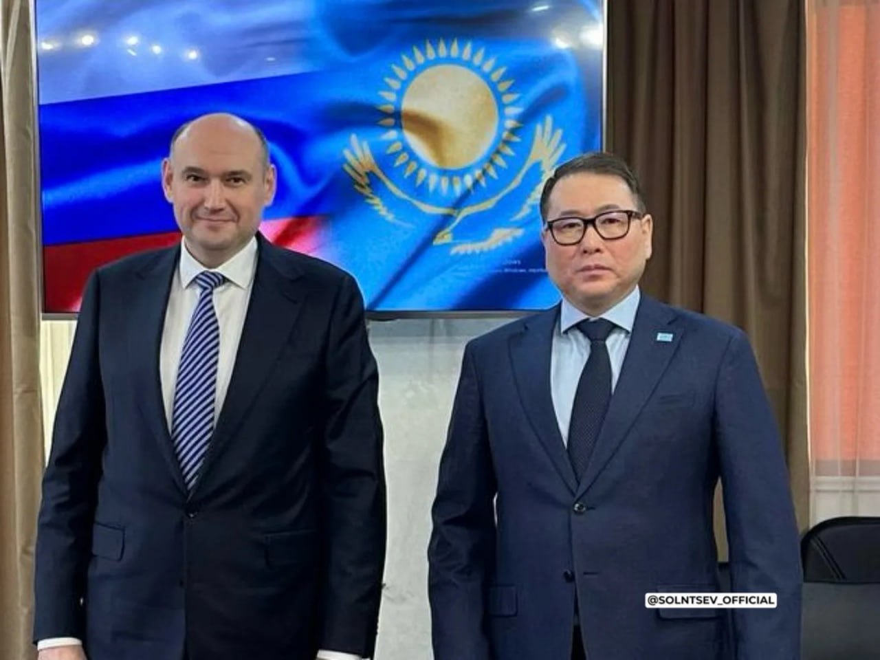 Евгений Солнцев: Ещё одна цель рабочей поездки в Казахстан – развитие транспортной инфраструктуры региона в приграничных районах Евгений Солнцев: Ещё одна цель рабочей поездки в Казахстан – развитие транспортной инфраструктуры региона в приграничных районах