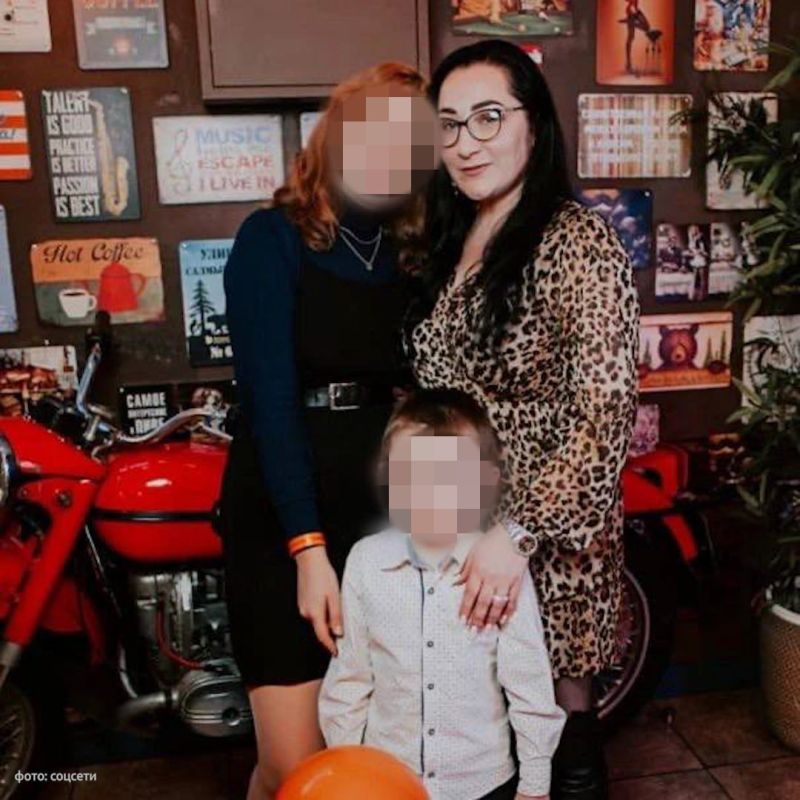 Дети бывшей солистки группы "Воровайки" Яны Павловой разбились насмерть, катаясь на санках по горке в селе Подгородняя Покровка в Оренбургской области