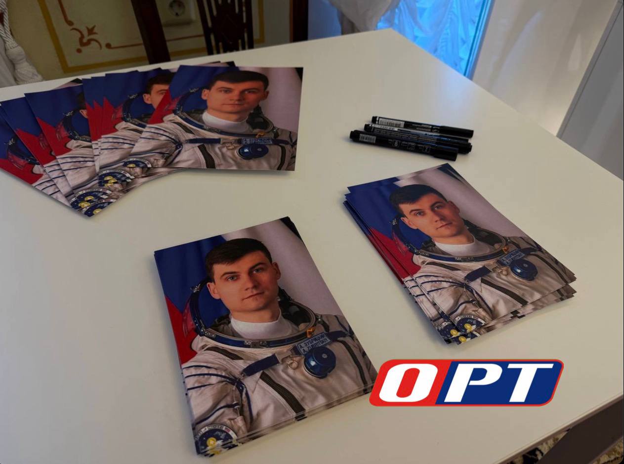 В Оренбурге музей получил более 80 космических артефактов, включая зуб мегалодона В Оренбурге музей получил более 80 космических артефактов, включая зуб мегалодона