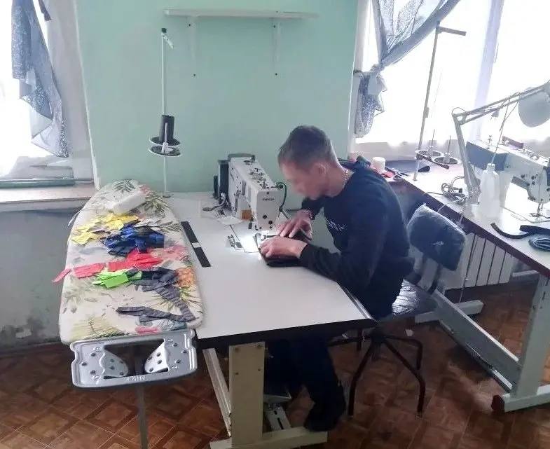 Осужденные в Оренбурге шьют одежду для людей с инвалидностью