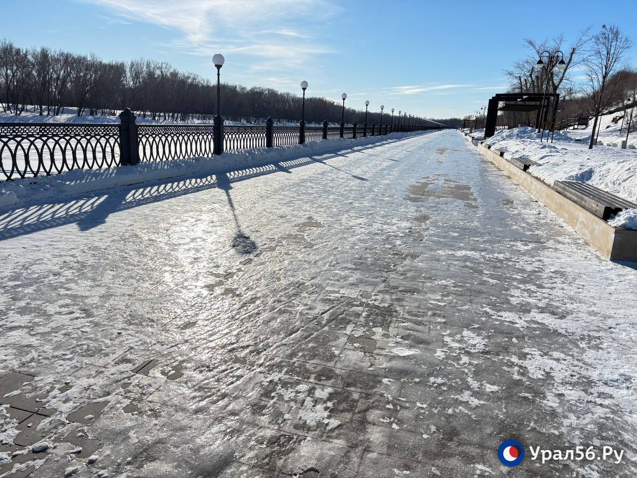 Набережная в Оренбурге превратилась в каток