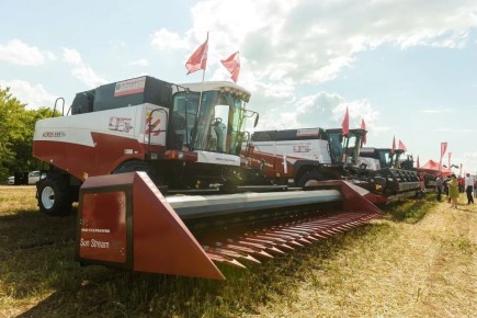 Аграрии Оренбуржья с начала года обновили парк сельхозтехники на сумму более 3 млрд рублей