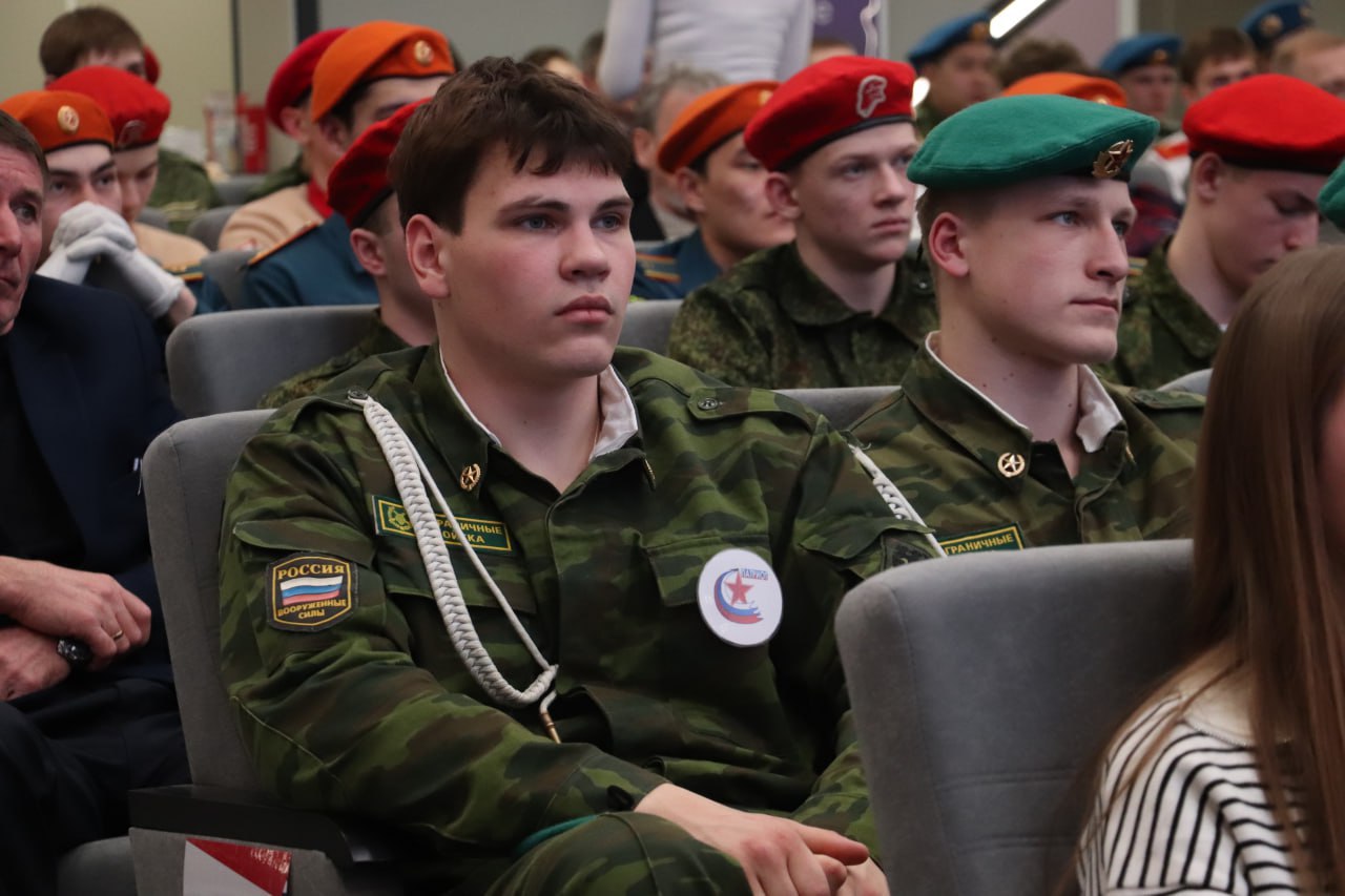 Выбрали самых ловких: в Оренбурге прошел региональный финал состязаний «А ну-ка, парни!» Выбрали самых ловких: в Оренбурге прошел региональный финал состязаний «А ну-ка, парни!»