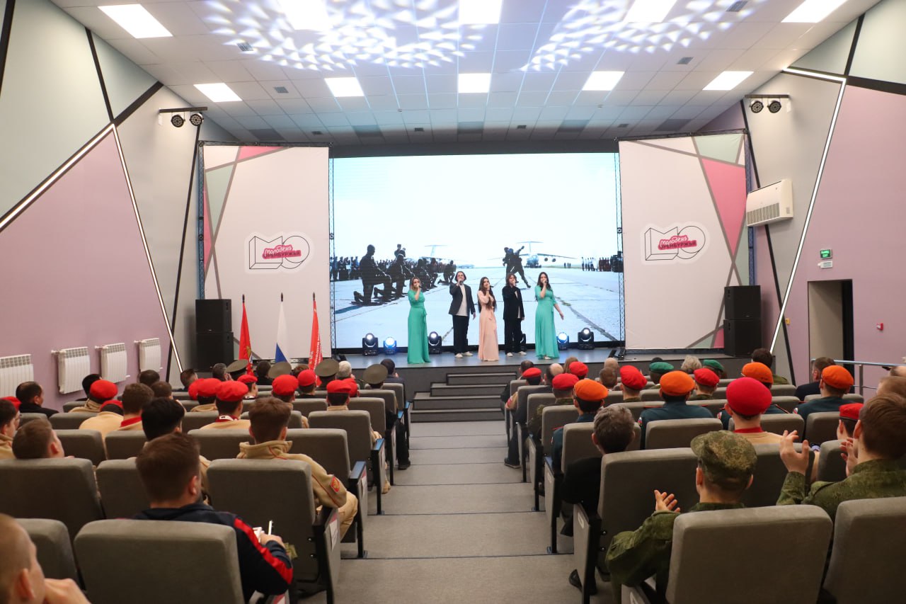 Выбрали самых ловких: в Оренбурге прошел региональный финал состязаний «А ну-ка, парни!» Выбрали самых ловких: в Оренбурге прошел региональный финал состязаний «А ну-ка, парни!»