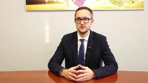 СПРАШИВАЛИ? ОТВЕЧАЕМ!. Ваши соседи после ремонта выставили на лестничную площадку старые вещи? Не знаете как решить эту проблему? А вы знали, что это нарушение законодательства? Отвечает заместитель начальника...