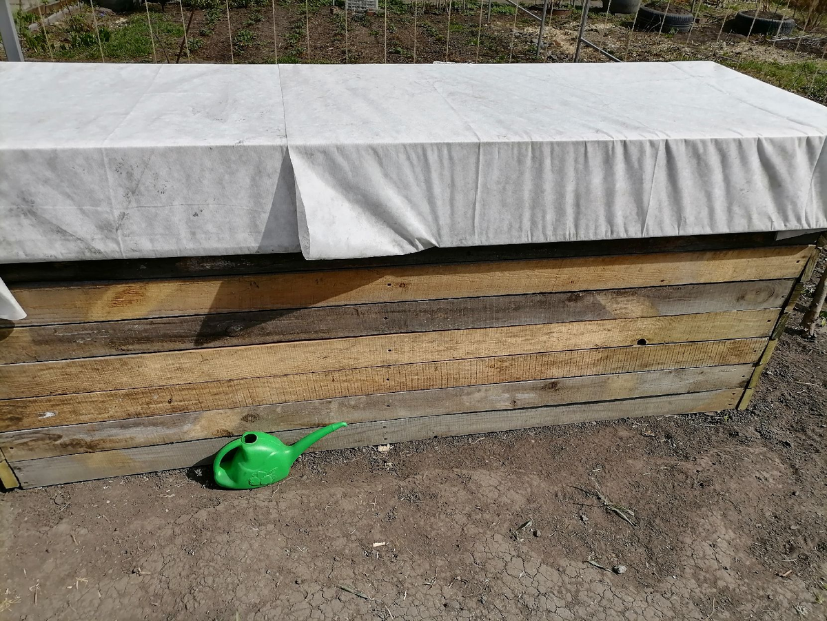 Уникальный парник из покрышек: удобство и креативный подход для твоего сада