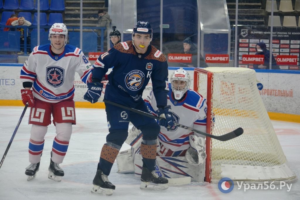 «Южный Урал» обыграл «АКМ» со счетом 4:2 «Южный Урал» обыграл «АКМ» со счетом 4:2