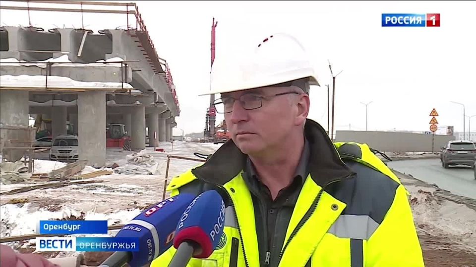 Откроют осенью: мэрия Оренбурга контролирует стройку развязки на ул. Гаранькина