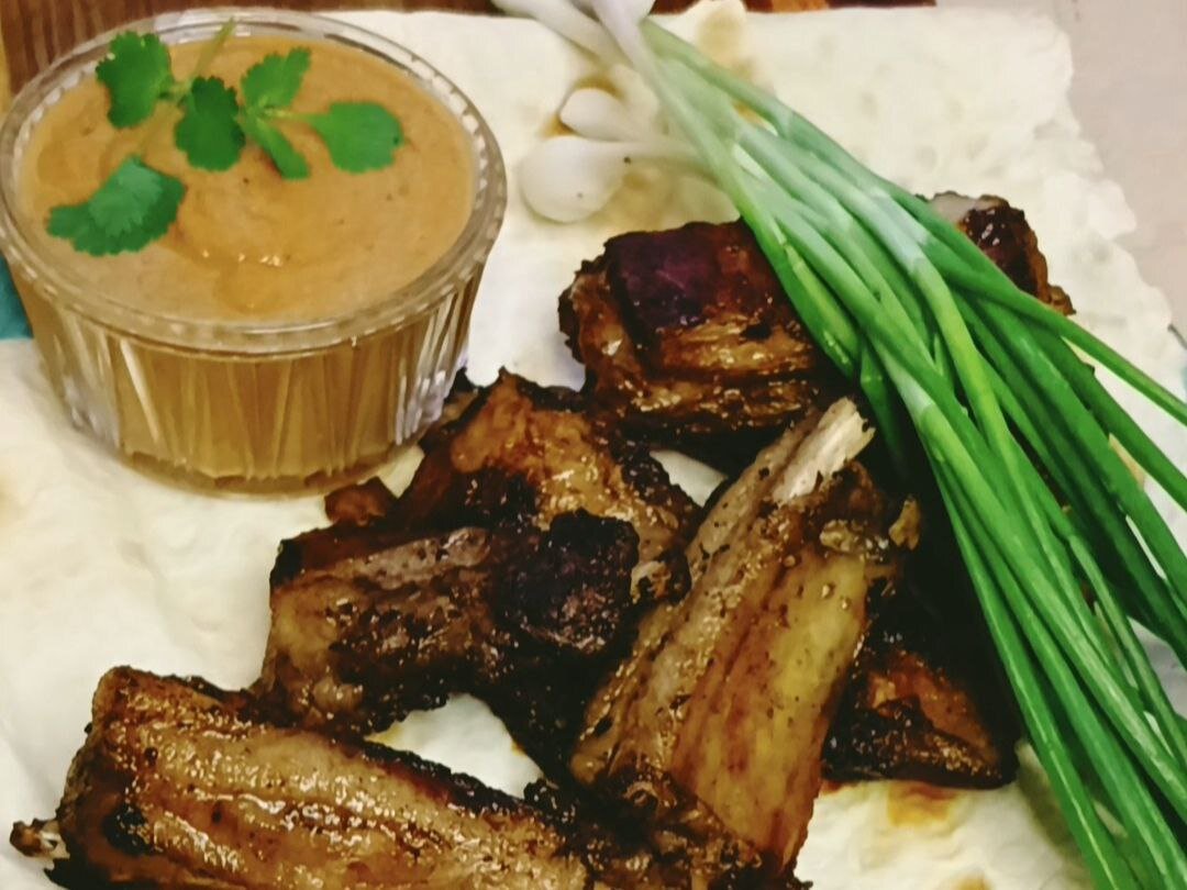 Нежные бараньи рёбрышки с насыщенным соусом: пошаговый рецепт