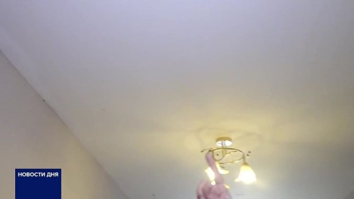 РЕПОРТАЖ. ЖИТЕЛЬНИЦА ОРЕНБУРГА ПОЖАЛОВАЛАСЬ НА ТЕЧЬ В КРЫШЕ