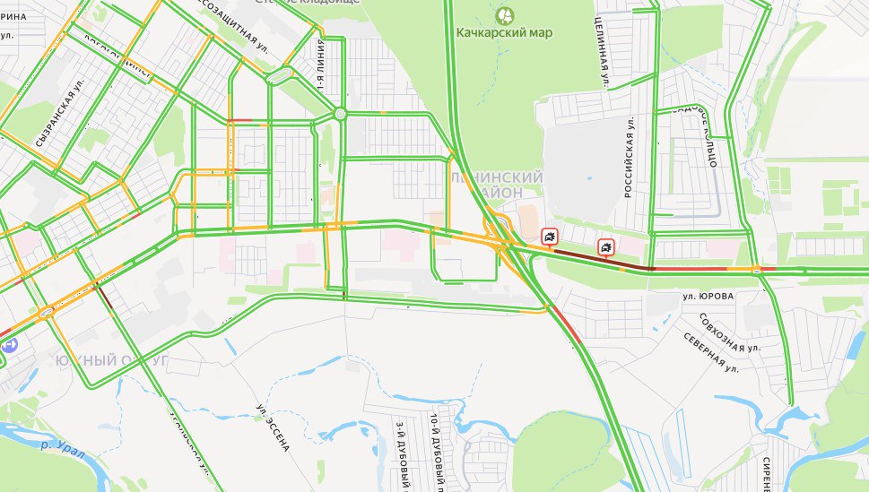 Нежинское шоссе в Оренбурге встало в пробке из-за ДТП