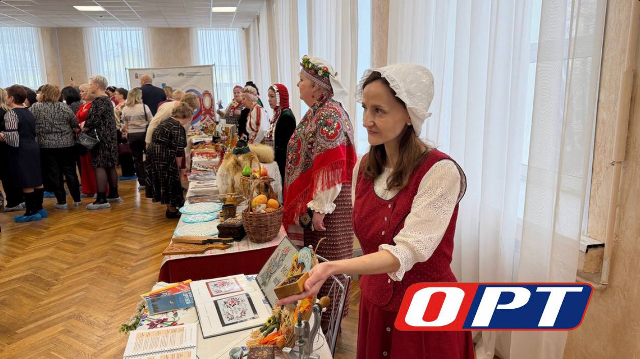 В Оренбурге открыли Год единства народов России в системе образования В Оренбурге открыли Год единства народов России в системе образования