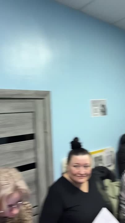 «После такого ада даже здоровый ребенок заболеет»: В детской поликлинике Оренбурга утром возникли огромные очереди