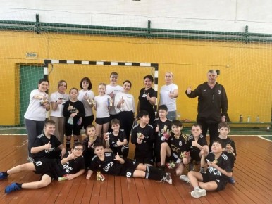 ������ ������ ���: ����� �� 8 �����