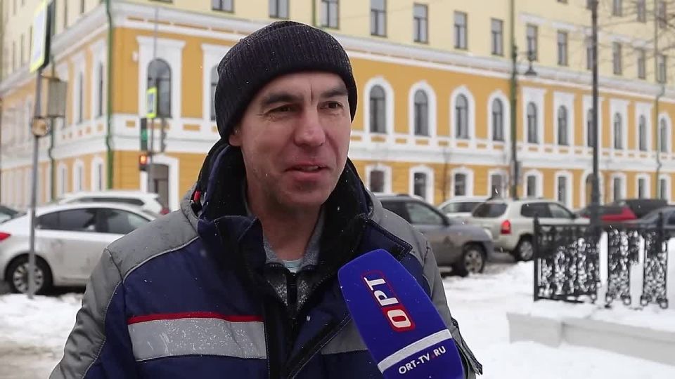 ВЕСНА В КОМПЛИМЕНТАХ: ОРЕНБУРЖЦЫ ПОЗДРАВИЛИ ЖЕНЩИН