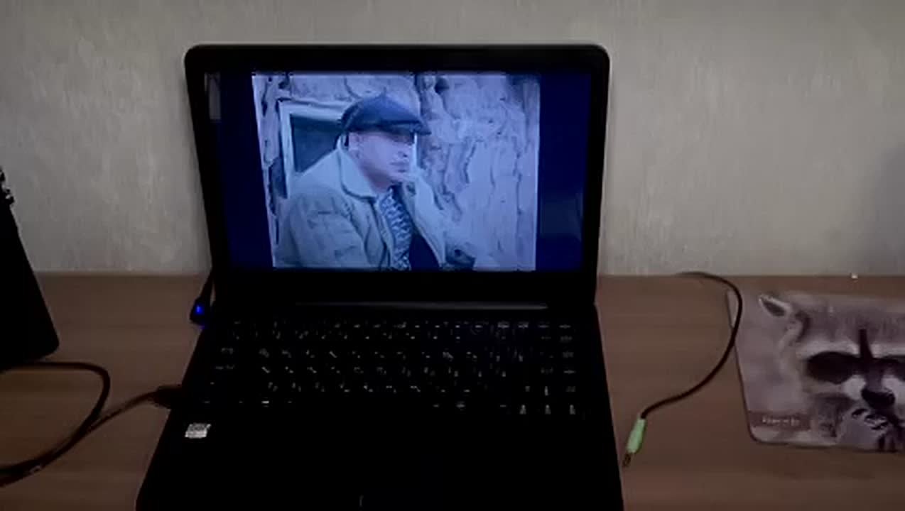 Журналист Андрей Федосов и команда «Вестей Оренбуржья» работают над итоговым выпуском недели