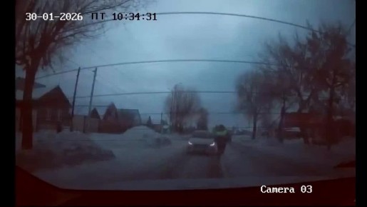 Ударил инспектора и прокатил на скорости в дверном проеме: В Сорочинске будут судить водителя автомобиля