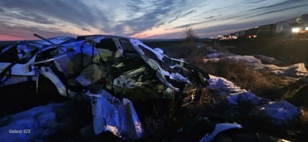 В Акбулакском районе полицейские устанавливают обстоятельства ДТП, в котором погибли два человека