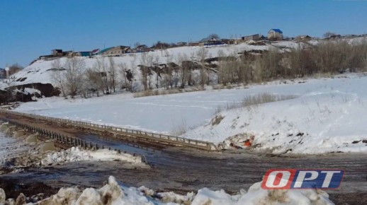 В Новосергиевском районе из-за паводка перекрыли мост через Киндельку
