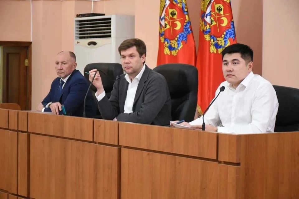 От весны до зимы: Глава Оренбурга определил план-график работ для управляющих компаний